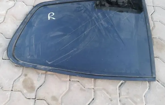 Volkswagen Sharan Rear side window 7N0845298J