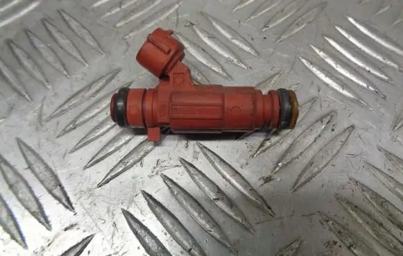 Nissan Almera N16 Fuel injectors set 0280155940