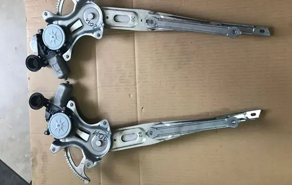 Toyota Corolla E160 E170 Front window lifting mechanism without motor