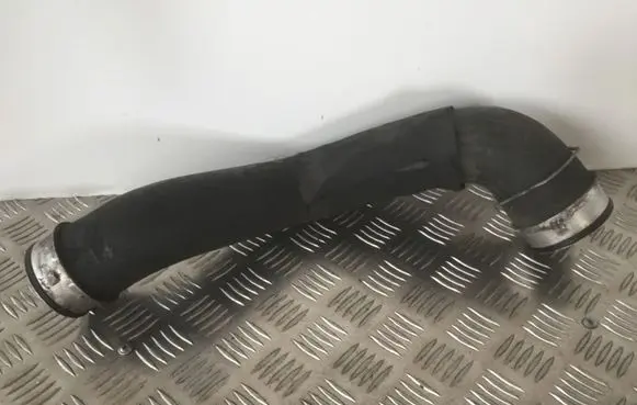Mercedes-Benz CLS C219 Intercooler hose/pipe
