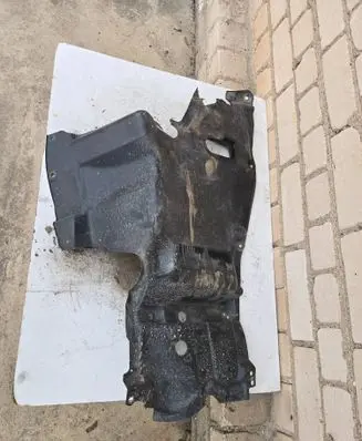 Toyota Corolla Verso E121 Engine splash shield/under tray 514090F010