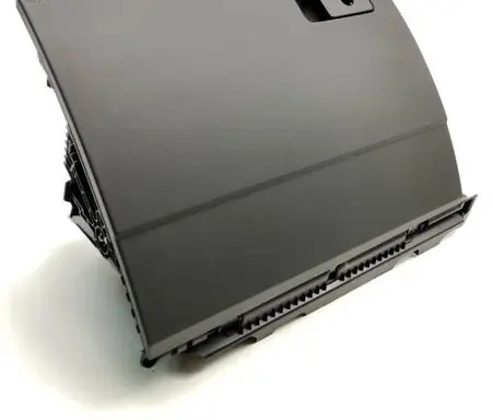 Glove box