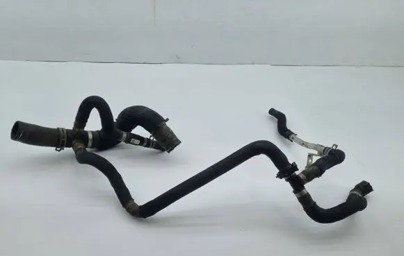 Jeep Grand Cherokee WL Coolant pipe/hose