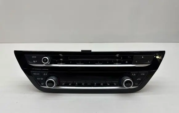 BMW 5 G30 G31 G38 Climate control unit 11419110