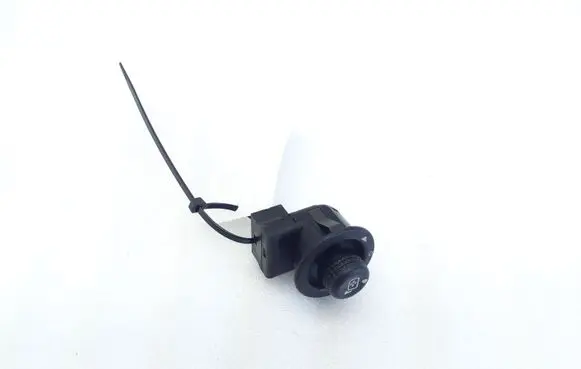 Land Rover Discovery 3 - LR3 Wing mirror switch YUF500010
