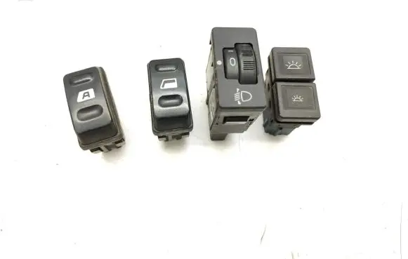 Citroen Xsara Picasso Electric window control switch 22681