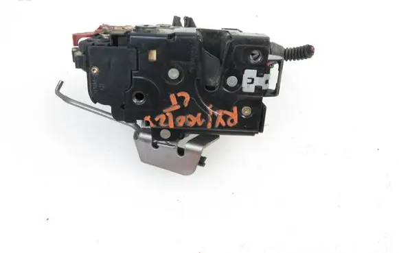 Audi A4 S4 B6 8E 8H Rear door lock 8E0839015C