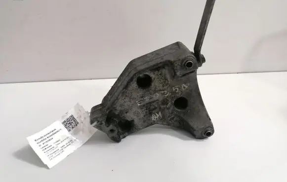 BMW X5 E70 A/C compressor mount bracket 7799863
