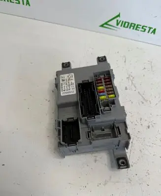 Peugeot Bipper Fuse module 01372879080 116RI000674 116RA000013