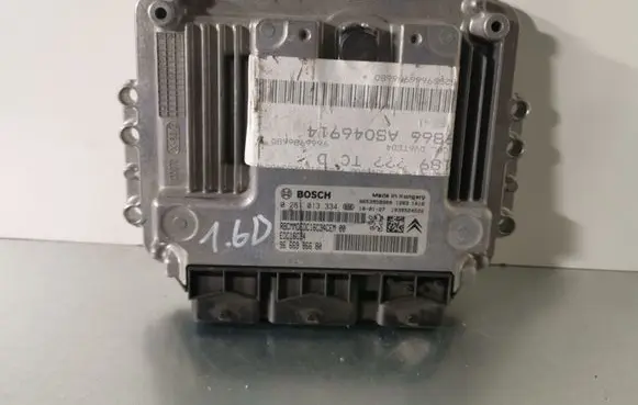 Peugeot 5008 Engine control unit/module 0281013334