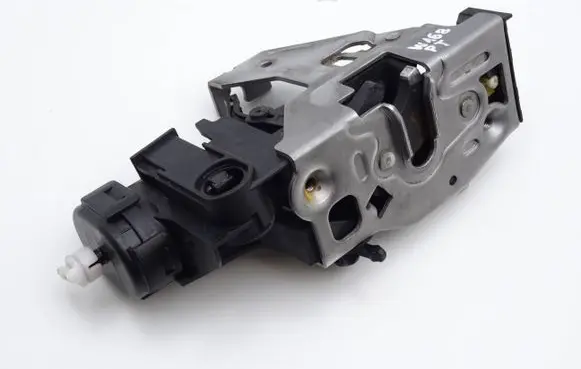 Mercedes-Benz A W168 Rear door lock A1687301635