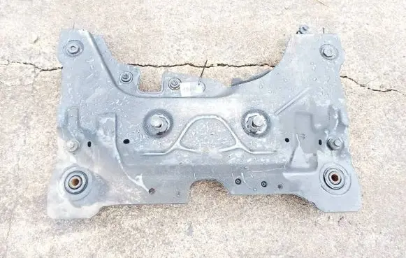 Renault Laguna III Front subframe