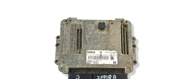 Opel Zafira B Engine control unit/module 55205622 0281014024 1039S18743
