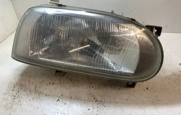 Volkswagen Golf III Headlight/headlamp 0301034322