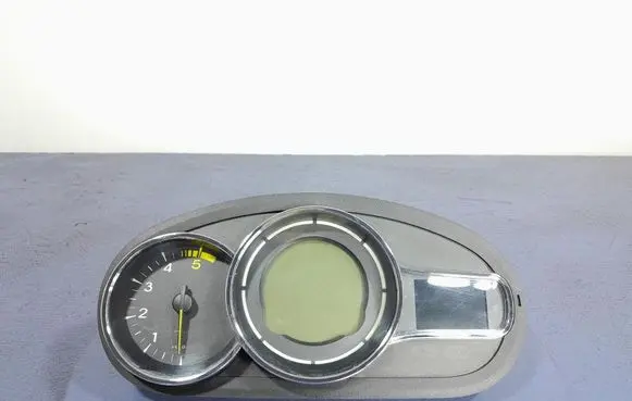 Speedometer (instrument cluster)