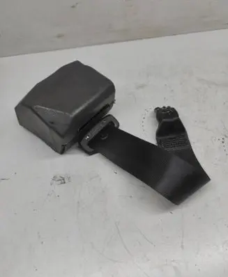 Rear seatbelt