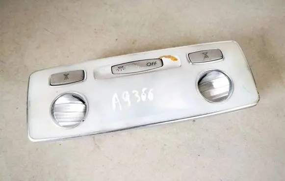 Renault Laguna III Front seat light