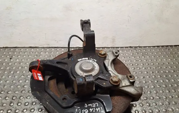 Renault Twingo III Front wheel hub spindle knuckle S25056374 400144992R