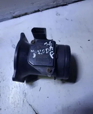 Skoda Octavia Mk1 (1U) Mass air flow meter 06A906461B