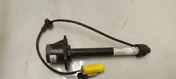 Mercedes-Benz GLE (W166 - C292) Bonnet Pedestrian Airbag Actuator A1669060002