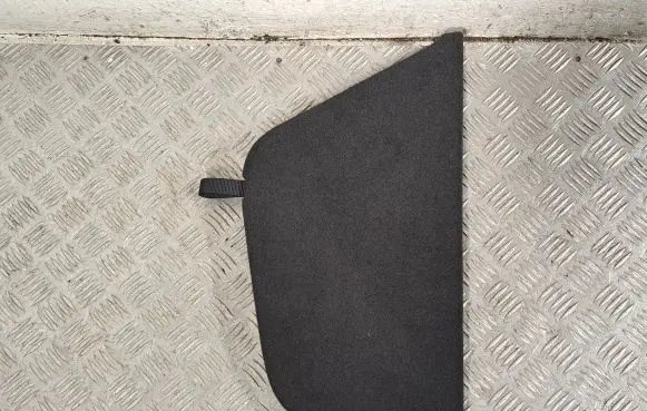 Trunk/boot floor carpet liner