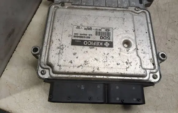 KIA Rio Engine control unit/module 3913126AD0 GJBB54DFS05000 9001040346KB