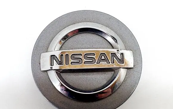Nissan X-Trail T32 R20 wheel hub/cap/trim 40342BR02AB1 40342BR03AB1