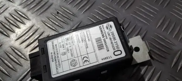 Nissan X-Trail T30 Other control units/modules 285963y500 5wk46472b