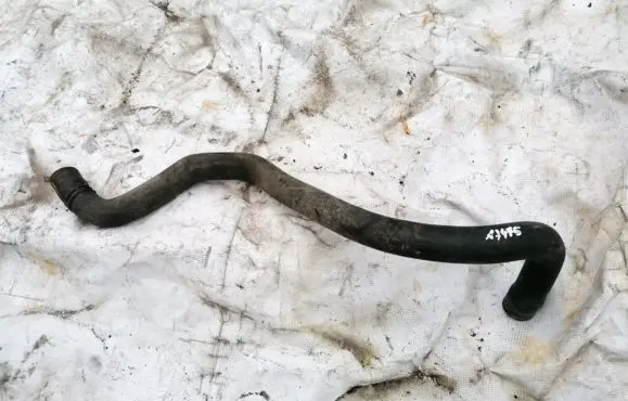 Volkswagen Golf IV Engine coolant pipe/hose