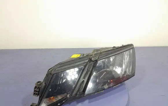 Skoda Octavia Mk3 (5E) Headlight/headlamp 5E1941015C