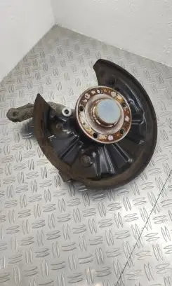 Volkswagen PASSAT B8 Rear wheel hub 3Q0501117A