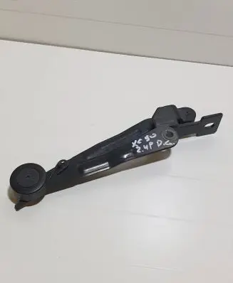 Volvo XC90 Tailgate/trunk/boot hinge 30674751