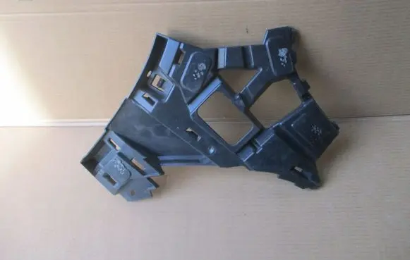 Renault Megane IV Front bumper mounting bracket 960164119R