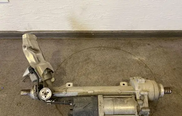 BMW 3 F30 F35 F31 Steering rack 6889107