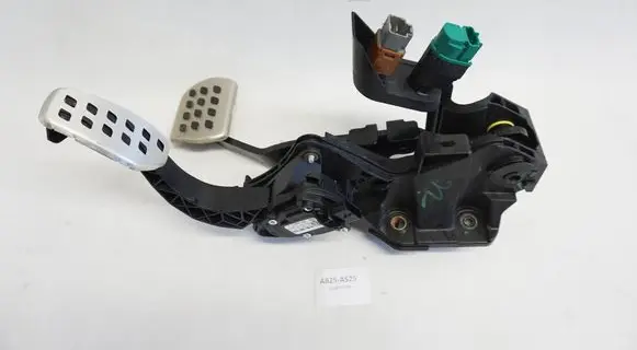 Renault Clio V Brake pedal 180108467R