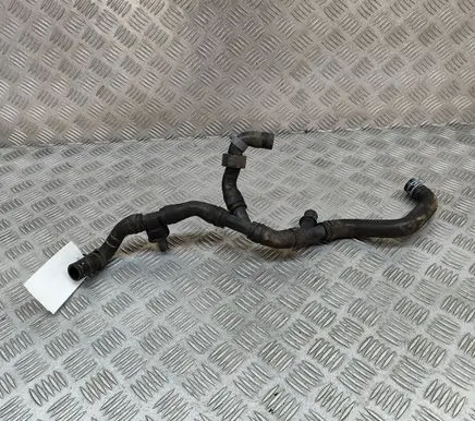 Volkswagen PASSAT B8 Engine coolant pipe/hose 3Q0122157S