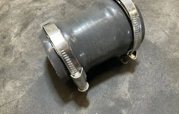 Land Rover Evoque II Intercooler hose/pipe