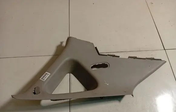 Hyundai i30 (D) pillar trim (bottom) 858502R000