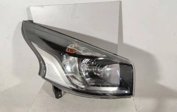 Renault Trafic III (X82) Headlight/headlamp 260109424R 1EE01141022