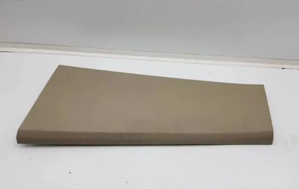 Land Rover Discovery 4 - LR4 (B) pillar trim (bottom) EMG500290 632240032