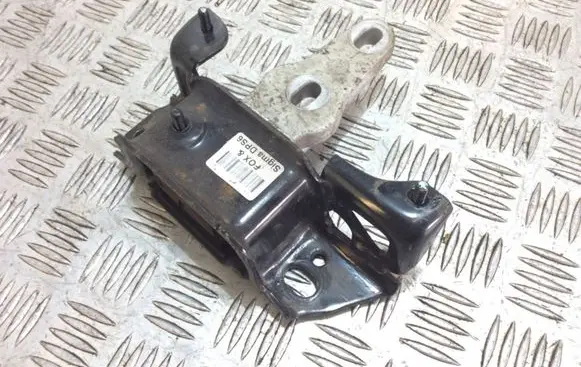 Ford Fiesta Engine mount bracket