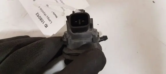 Mazda 6 Windscreen/windshield washer pump 8603102451