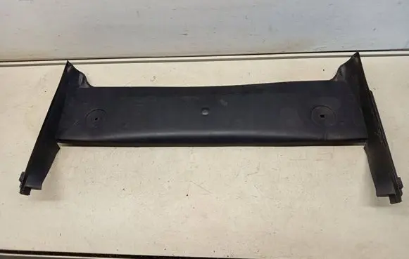 Volvo XC70 Radiator trim 9151897 3504