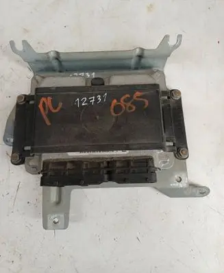 Opel Frontera B Engine control unit/module 24417200 28SA4715 0281010448