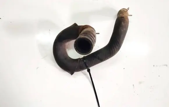Mazda 3 II Engine coolant pipe/hose