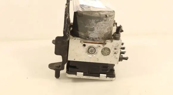 Volkswagen Caddy ABS Pump 7E0614517M