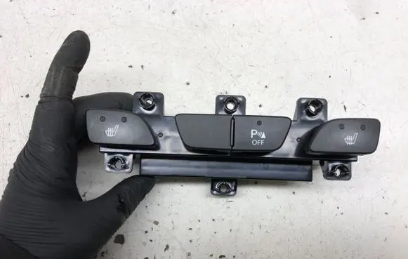 Hyundai ix35 Seat heating switch 933102Y100 846202Y050