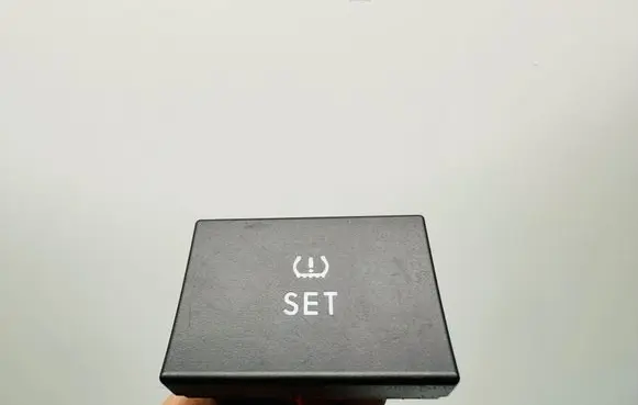 Volkswagen Golf Plus Other switches/knobs/shifts 5M0927121A