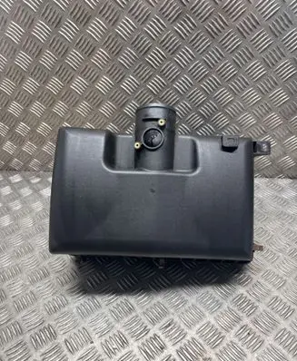 Mitsubishi Shogun Air filter box 1500A141