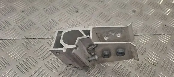 BMW 4 G22 G23 G24 G26 Radiator mount bracket 8738927